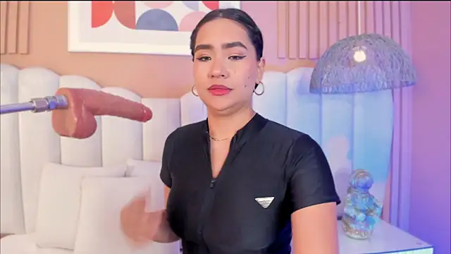 noa moon online show from April 28, 2:38 am