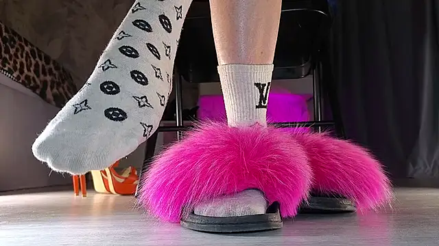 Feet Heelss online show from March 21, 6:24 pm