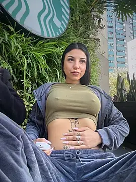 Sasha-Bloom online show from April 29, 5:15 pm