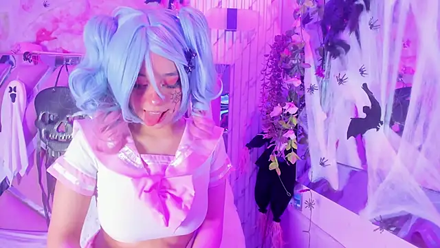 Snapshot of Akane_Hikari_ chatting on October 19, 5:31 am Akane Hikari online show from October 19, 5:31 am