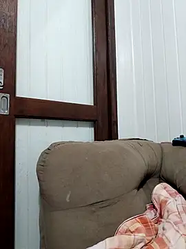 cicinha3657 online show from April 26, 5:05 am