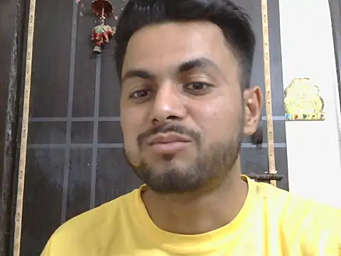 ursdreamperson online show from April 25, 1:14 pm