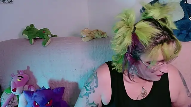 XxGreenGoodxX online show from March 28, 9:35 pm