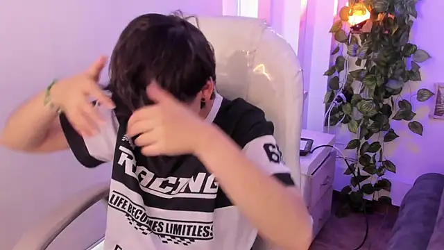 Nathaly ds online show from April 21, 8:16 pm