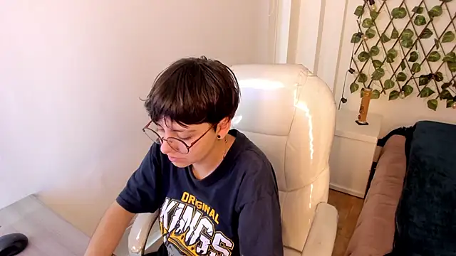 Nathaly ds online show from November 12, 7:45 pm