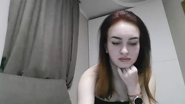 Requellia online show from January 10, 9:30 pm