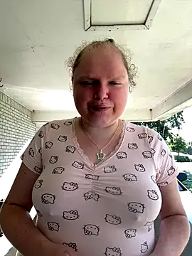 KadiSparkle online show from September 26, 2:25 pm