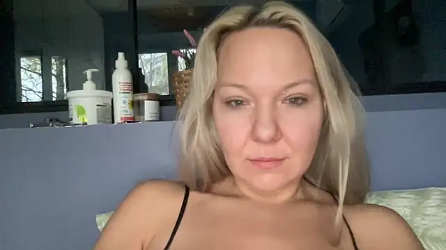 Leonora75 online show from October 19, 11:01 am