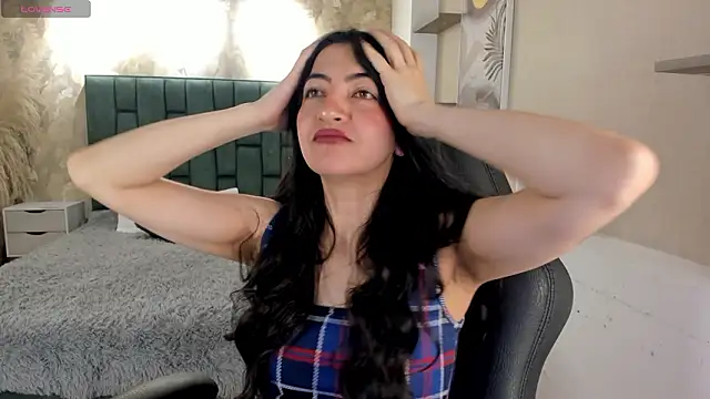 Saya Amaretto1 online show from March 9, 9:29 pm