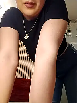 Mayaaaaaa  online show from March 5, 8:21 am