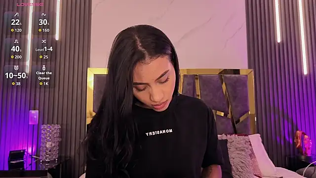 ScarletTorres online show from April 28, 6:23 pm