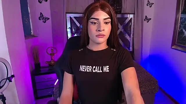 lailahdark online show from April 20, 8:12 pm