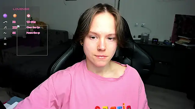 cute little ass online show from April 26, 5:21 pm