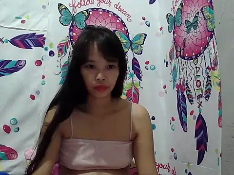Snapshot of sweetdolly27 chatting on September 17, 9:29 am sweetdolly27 online show from September 17, 9:29 am