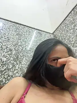 SashaPatel online show from April 24, 12:30 pm