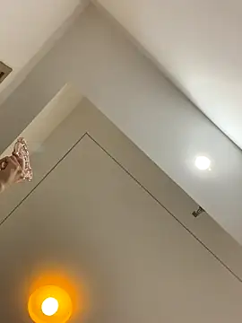 zaizaiNono online show from November 26, 7:31 am