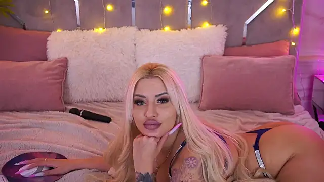 MysticGrace online show from April 26, 2:37 pm