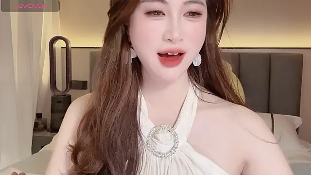 wuyueaini online show from April 27, 6:32 am