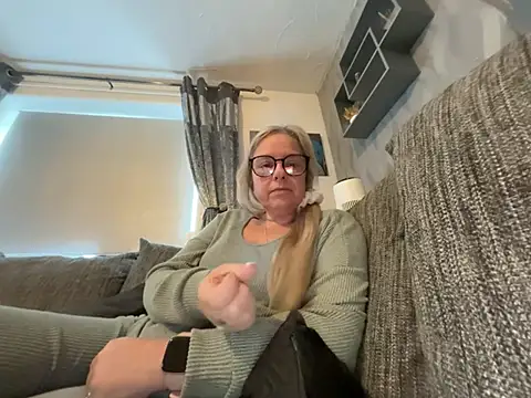 Anastasia-BlondeXX online show from February 2, 10:25 am