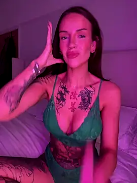 Snapshot of Nikki__Foxx chatting on October 7, 9:36 am Nikki Foxx online show from October 7, 9:36 am