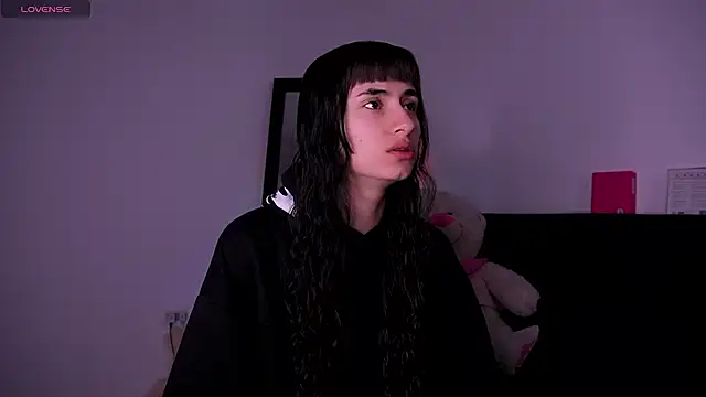 Alynn Bri  online show from July 15, 11:15 am