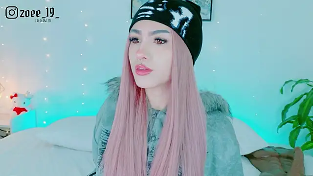 cuteezoe online show from April 22, 4:31 am