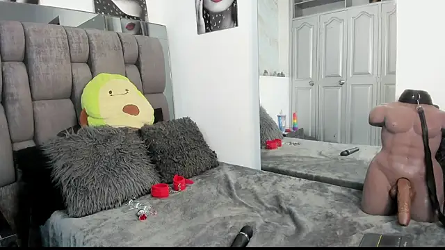 GiorgiaDarkness online show from December 5, 6:13 am