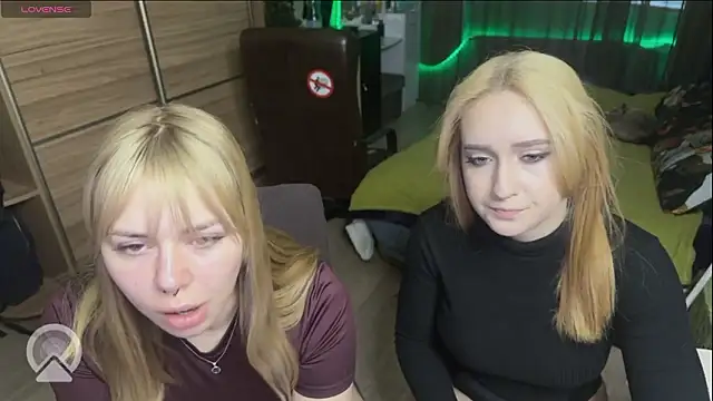 xxx sandra  online show from March 3, 2:45 pm