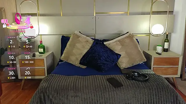 Lina Montclair online show from April 11, 7:50 pm