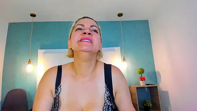 Heidy milf online show from January 15, 7:53 pm