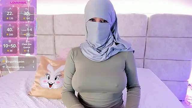  Nadiaa online show from January 13, 6:56 pm