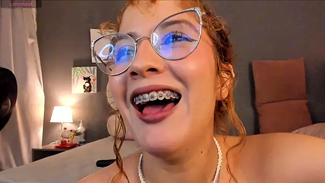 iambrave online show from March 6, 2:17 am