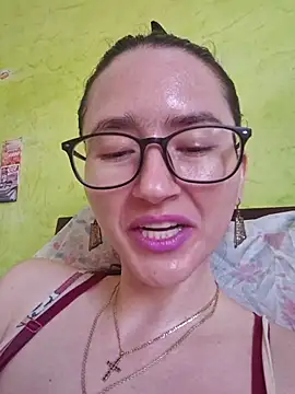 Snapshot of Linda_Hot13 chatting on September 25, 2:49 pm Linda Hot13 online show from September 25, 2:49 pm