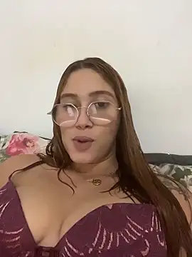ruivinha2006 online show from June 18, 4:25 am