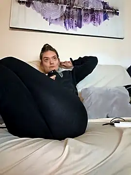 Junani2231 online show from April 9, 4:15 am