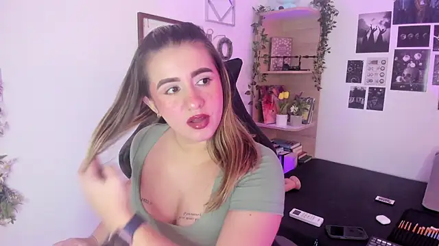 Lana Herondale online show from September 15, 7:54 pm