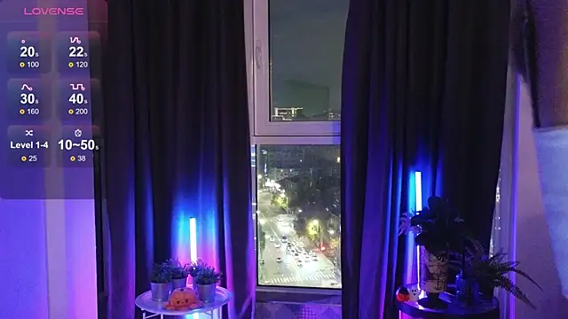 DebiHenks online show from November 5, 5:40 pm