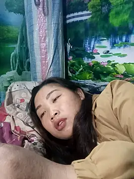 PhamPhung online show from March 6, 1:28 pm