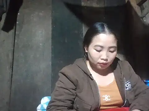 PhamPhung online show from November 16, 2:39 pm