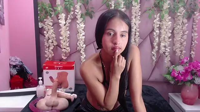 Snapshot of AshleyPrescott69 chatting on September 16, 2:14 pm AshleyPrescott69 online show from September 16, 2:14 pm