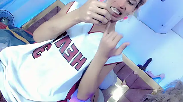 ravenous charmer online show from February 15, 9:14 pm