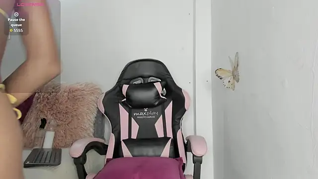 mari-ross online show from April 24, 2:14 am