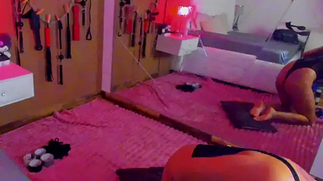 EimmyAdams online show from April 22, 8:06 pm