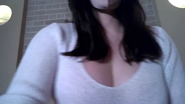 Snapshot of miyuki105 chatting on September 21, 6:45 am miyuki105 online show from September 21, 6:45 am