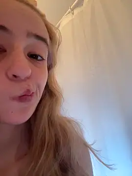 SeccySerena online show from February 17, 3:11 pm