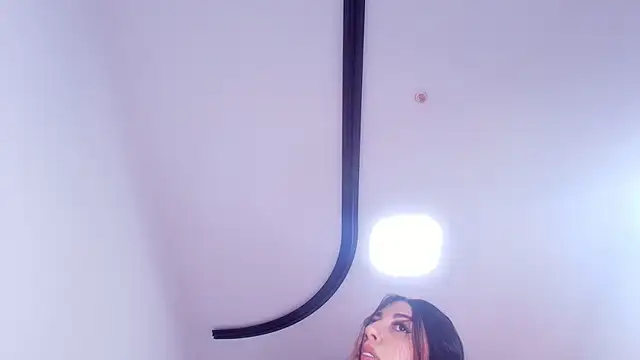 abbypratt online show from April 18, 7:58 pm