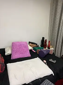 charlloteevans X online show from March 15, 3:30 am