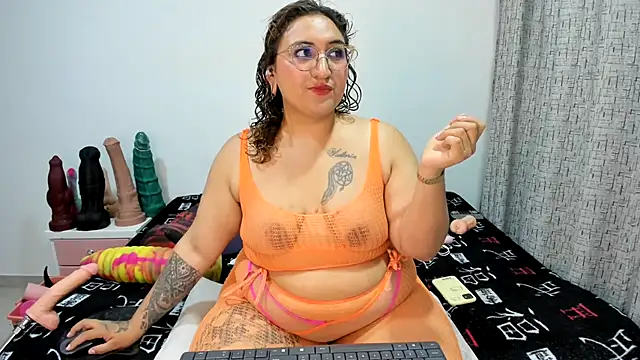 charlloteevans X online show from June 10, 2:16 pm