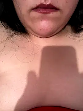 Lyz3t772 online show from October 13, 7:00 am