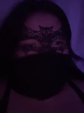 Lyz3t772 online show from September 24, 7:29 am